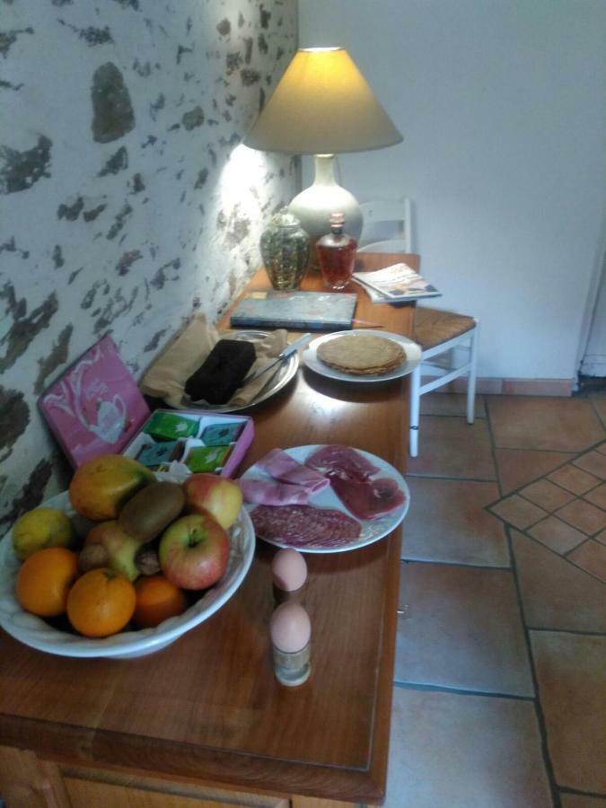 Отель L'Ancien Presbytere Monterfil Экстерьер фото